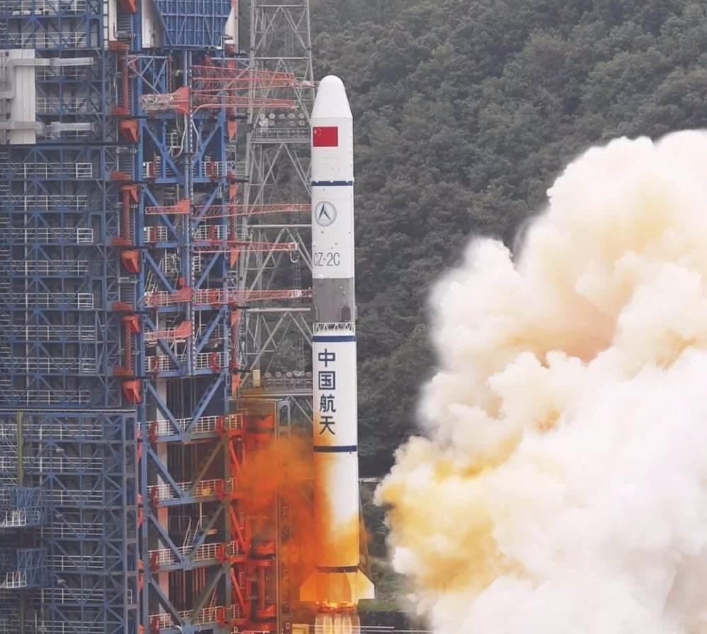 Long March 2C launching in 2019 in a flight that would test targeted descent.